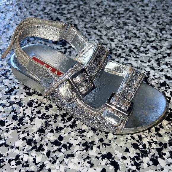 Prada kids - Picture 3 of 3